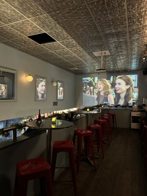 Morris American Bar by null