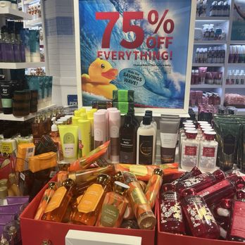 Bath & Body Works - 06/06/2024 - Cosmetics & Beauty Supply Near Me - Newington, New Hampshire Bath & Body Works - 06/06/2024 - Cosmetics & Beauty Supply Near Me - Newington, New Hampshire