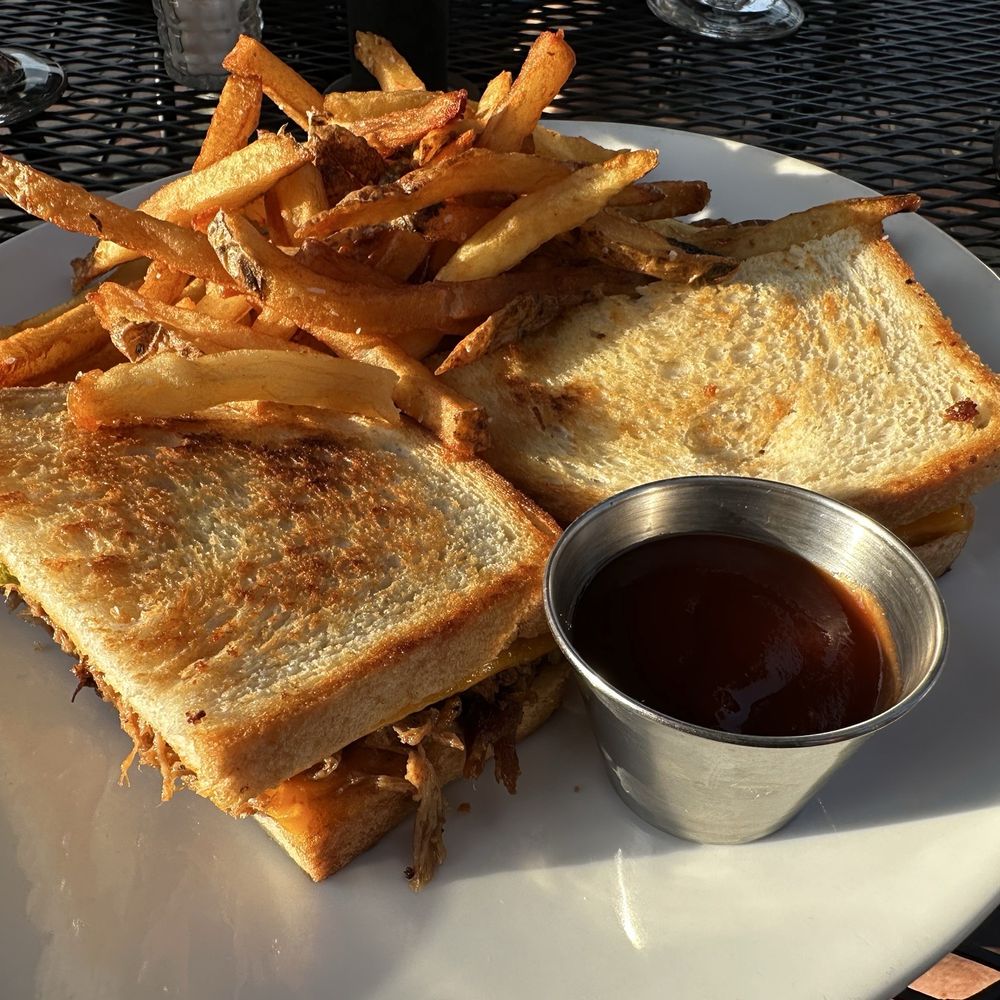 Babcock's Grove House - Pulled pork grilled cheese curds - Comfort Food Near Me - Lombard, Illinois Babcock's Grove House - Pulled pork grilled cheese curds - Comfort Food Near Me - Lombard, Illinois