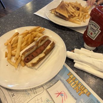 The Wave - Italian Near Me - Bristol, Rhode Island