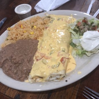Cafe 290 Manor - el burrito grande - Breakfast & Brunch Near Me - Manor, Texas