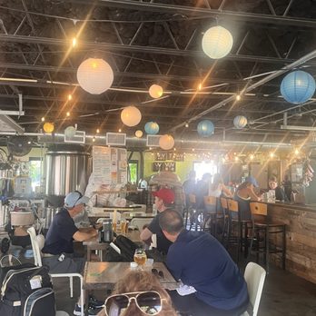 Cueni Brewing - Tap room - Breweries Near Me - Dunedin, Florida