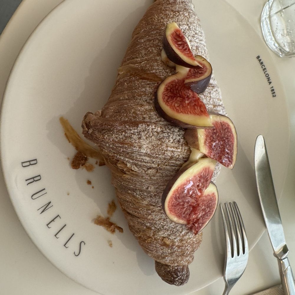 Brunells - Bakeries Near Me - Barcelona, B Brunells - Bakeries Near Me - Barcelona, B