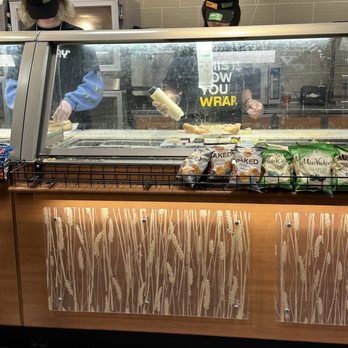 Subway - Filthy glass - Sandwiches Near Me - Eagle Mountain, Utah