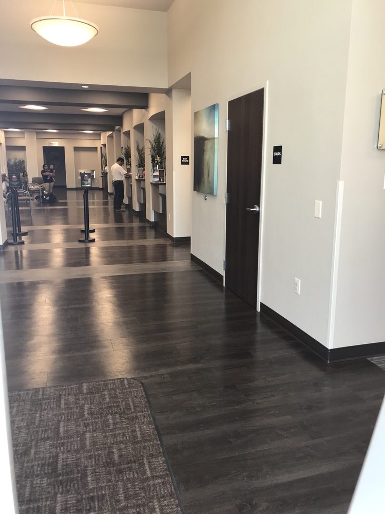 UNITED HEALTH CENTER SANGER Updated May 2024 12 Photos & 18