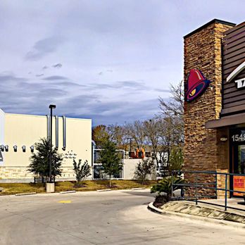 The Big Clean Laundromat - Parmer - If you head west on E Parmer, turn into the entrance between Taco Bell & Starbucks, or you'll have to go down to "Pho King" for a U-turn. - Laundromat Near Me - Austin, Texas The Big Clean Laundromat - Parmer - If you head west on E Parmer, turn into the entrance between Taco Bell & Starbucks, or you'll have to go down to "Pho King" for a U-turn. - Laundromat Near Me - Austin, Texas