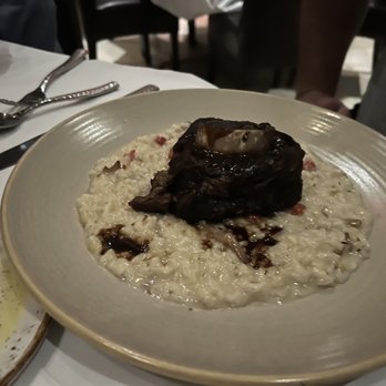La Luce - Oso bucco with risotto - Italian Near Me - Orlando, Florida La Luce - Oso bucco with risotto - Italian Near Me - Orlando, Florida