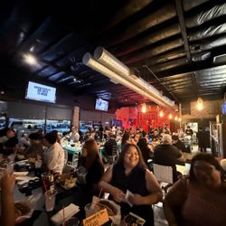 Loud Burger - Packed House