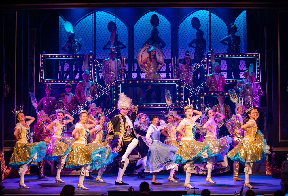 SPRING LAKE COMMUNITY HOUSE Updated August 2024 28 Photos 300