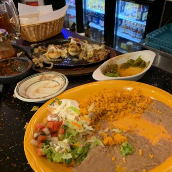 El Caporal - Dinner fajitas - Mexican Near Me - Burley, Idaho