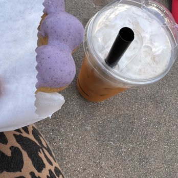 Bober Tea & Coffee - Thai tea with chizu and taro mochi donut - Bubble Tea Near Me - Folsom, California Bober Tea & Coffee - Thai tea with chizu and taro mochi donut - Bubble Tea Near Me - Folsom, California