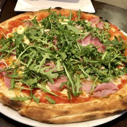 Ciró - Absolutely delicious, fantastic pizza!!! And I feel so good after eating it!