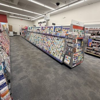 CVS Pharmacy - Like Walgreens, CVS sells card and some magazines as well. - Drugstores Near Me - Jacksonville, Florida