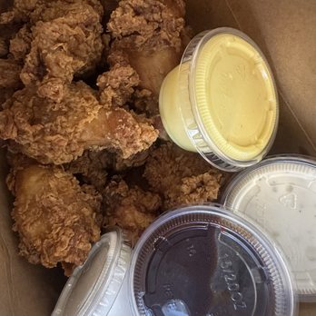 Holdaak Fried Chicken - Chicken 20PCS Wings - Chicken Shop Near Me - Los Angeles, California