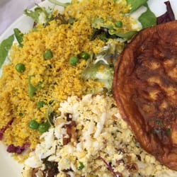 Box Carioca - Salada dupla com omelete.