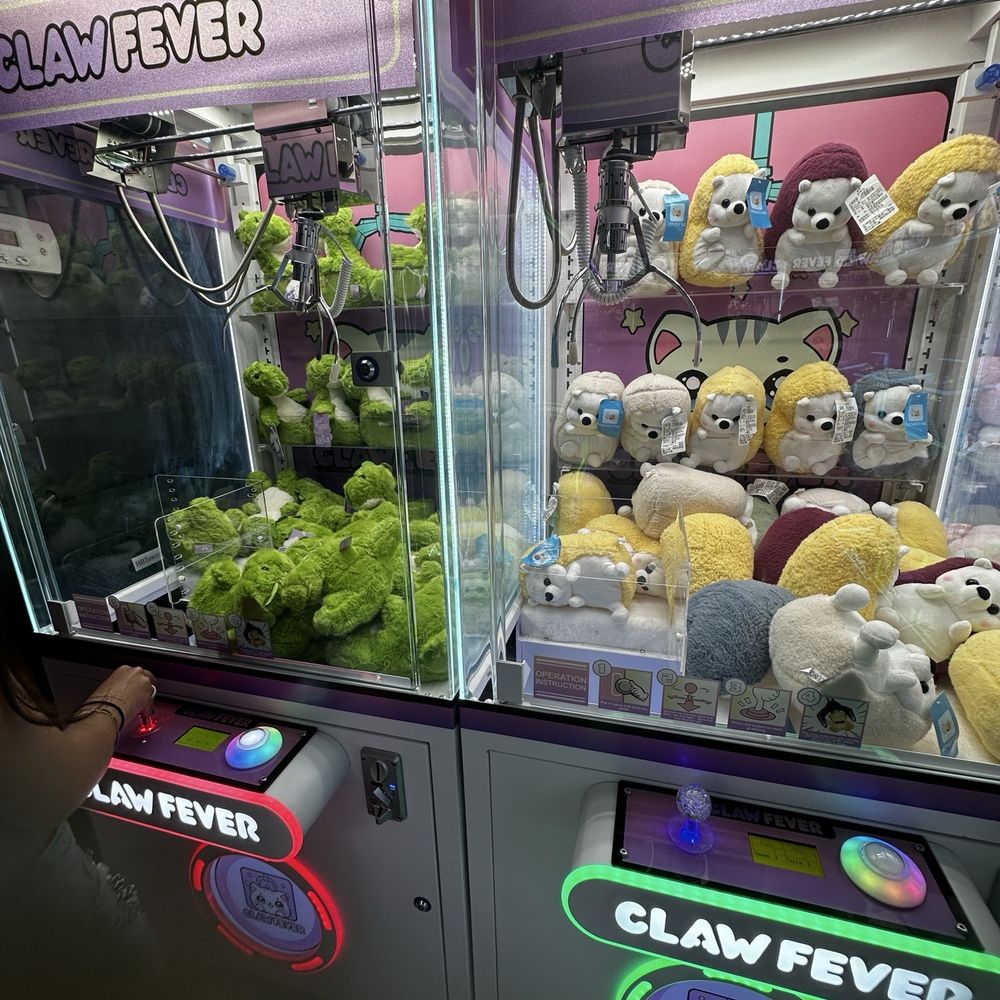 Claw Fever - Arcades Near Me - Aiea, Hawaii Claw Fever - Arcades Near Me - Aiea, Hawaii