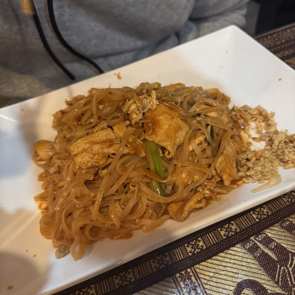 Thai Basil II - Pad Thai medium heat - Thai Near Me - Largo, Florida Thai Basil II - Pad Thai medium heat - Thai Near Me - Largo, Florida