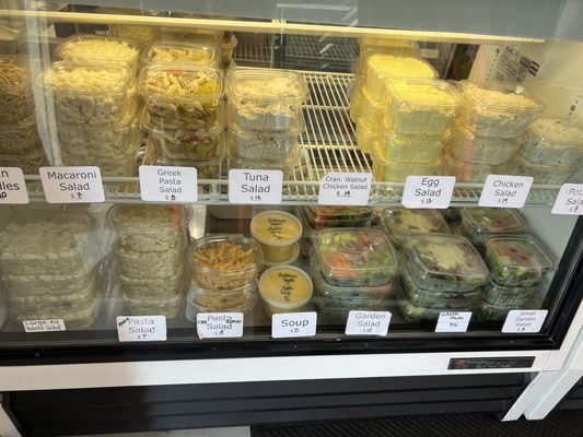 Winston’s Kitchen by null