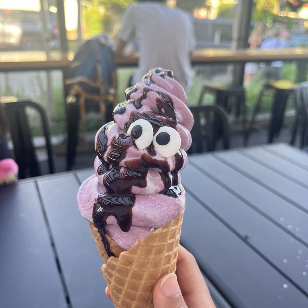 Many Bennies - strawberry with chocolate drizzle - Ice Cream & Frozen Yogurt Near Me - Seattle, Washington
