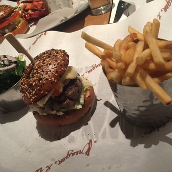 Burger & Lobster - Lobster burger - American Near Me - Mayfair, XGL