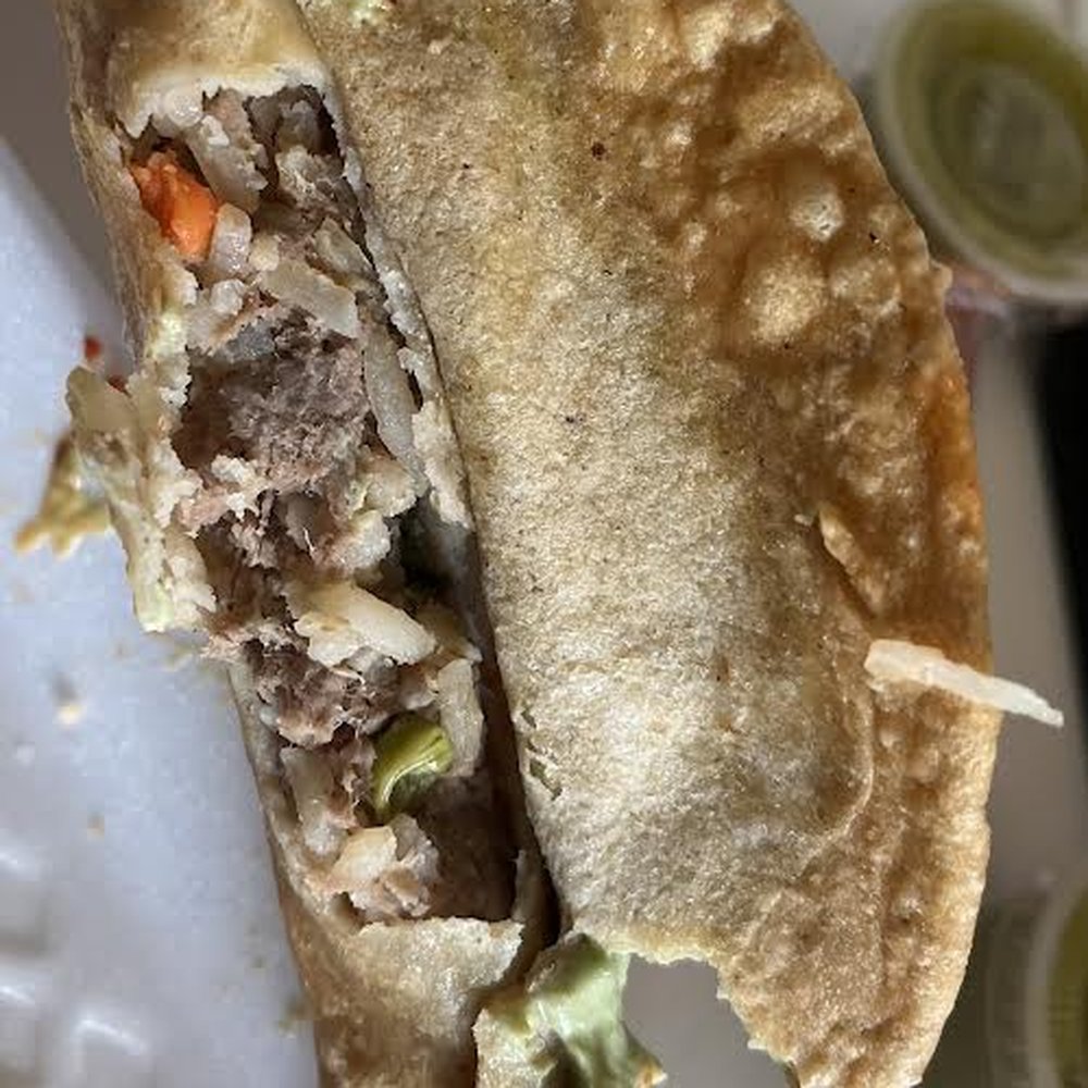 Chito's Taco Shop - BEEF tacos, when I bit into the taco it was a mix of frozen carrots, peas mixed in with rice and the tiniest bit of beef. - Mexican Near Me - Vista, California