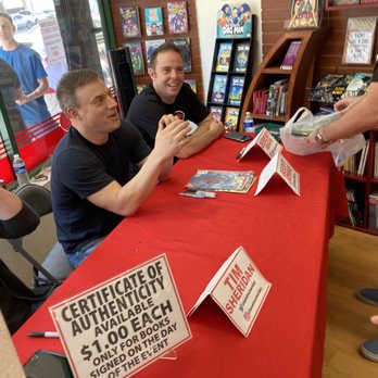 Collector's Paradise - Geoff Johns Signing on DC's Flashpoint Beyond! - Comic Books Near Me - Los Angeles, California Collector's Paradise - Geoff Johns Signing on DC's Flashpoint Beyond! - Comic Books Near Me - Los Angeles, California