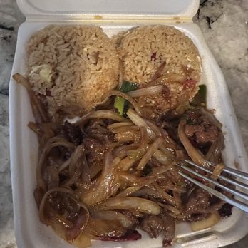 Asian chef - 21. Mongolian Beef Lunch Combo Special - Chinese Near Me - Las Vegas, Nevada Asian chef - 21. Mongolian Beef Lunch Combo Special - Chinese Near Me - Las Vegas, Nevada
