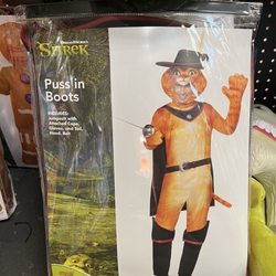 Spirit Halloween - Shrek