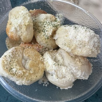 Mamma Mia Pizzeria - Garlic roll - Pizza Near Me - Miami, Florida