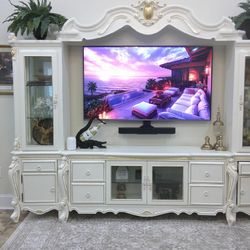 Chateaux Serenity Assisted Living - Living Room