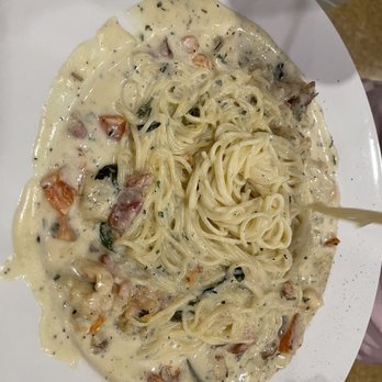 Napoli's Italian Restaurant - Shrimp and scallop carbonara - Italian Near Me - Norfolk, Nebraska