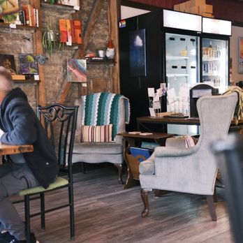 Pistachio Cafe - Inside - Cafes Near Me - Gananoque, Ontario