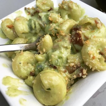 320 RiverBar - Mac and cheese with bacon - Lounges Near Me - Chicago, Illinois