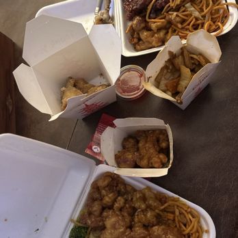 Mr Wok - Wings, tangerine beef, orange chicken - Chinese Near Me - Lake Forest, California