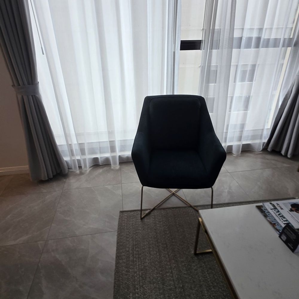 Meriton Suites - Decor - Hotels Near Me - Sydney, NSW