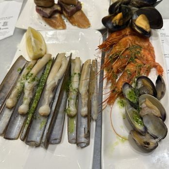 Cerveseria Catalana - Fresh seafood tapas - Spanish Near Me - Barcelona, B