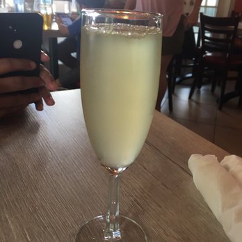 Key Largo Conch House - Key lime mimosa - Seafood Near Me - Key Largo, Florida Key Largo Conch House - Key lime mimosa - Seafood Near Me - Key Largo, Florida
