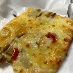 Pizzeria Donnarumma Peach Pit - Veggie slice.
