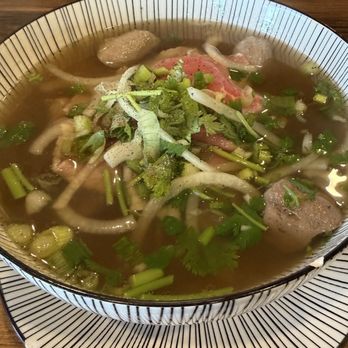 Xin Chào - Vietnamese Near Me - Vancouver, British Columbia