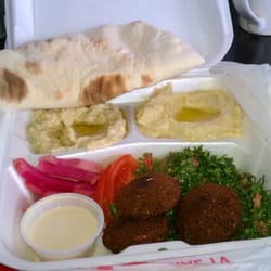Alwadee Bakery & Restaurant - Veggie plate with amazing falafel and freshly made bread. :)