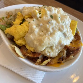 Broken Yolk Cafe - Country Skillet - Breakfast & Brunch Near Me - Las Vegas, Nevada Broken Yolk Cafe - Country Skillet - Breakfast & Brunch Near Me - Las Vegas, Nevada