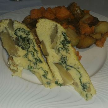 The Centurion Lounge - Airport Lounges Near Me - Miami, Florida