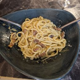 This is the carbonara. Delicious, authentic! This is the carbonara. Delicious, authentic!