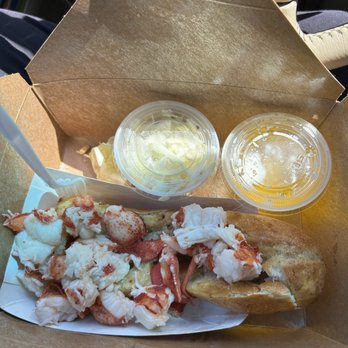 The Lazy Lobster Restaurant - Lobster Roll with side of slaw and butter. - Seafood Near Me - Milford, Connecticut The Lazy Lobster Restaurant - Lobster Roll with side of slaw and butter. - Seafood Near Me - Milford, Connecticut
