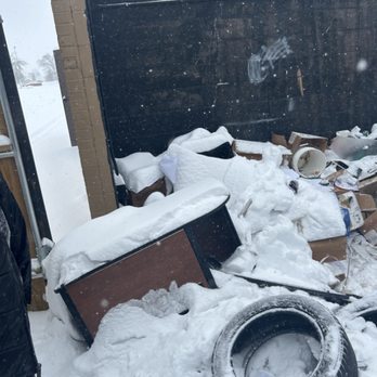 4eva Hauling - Junk Removal & Hauling Near Me - Springfield, Illinois