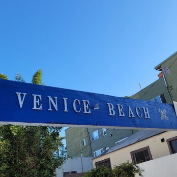 Venice Beach Boardwalk - Beaches Near Me - Venice, California Venice Beach Boardwalk - Beaches Near Me - Venice, California