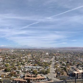 Cliffside Restaurant - Views from the deck - American Near Me - St George, Utah
