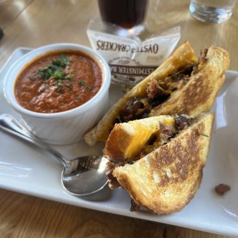 Liberty Station - Brisket grilled cheese and tomato soup - Barbeque Near Me - Madison, Wisconsin Liberty Station - Brisket grilled cheese and tomato soup - Barbeque Near Me - Madison, Wisconsin
