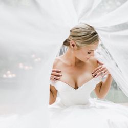 Bella Bronze Mobile Spray Tan - Photos of an Aussie Bride & Bridal Party's tans that were featured in Australian Vogue Magazine