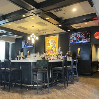 Herbie's Restaurant - The bar area - New American Near Me - Clayton, Missouri